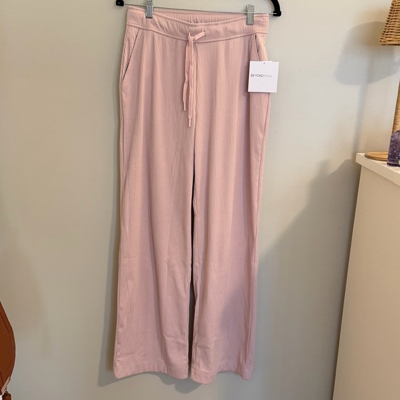 Beyond Yoga Breathe Easy Comfort Cord Pant - Picture 5 of 8